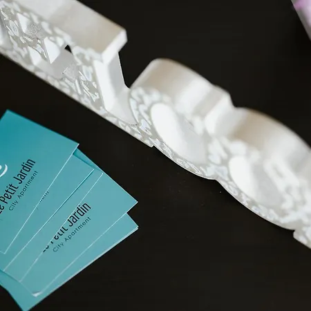 Le Petit Jardin Wolos