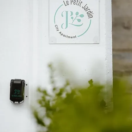 Le Petit Jardin Apartment Volos