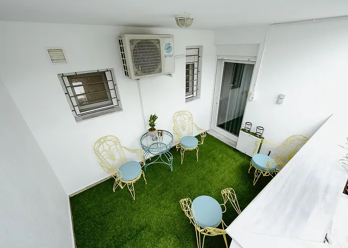 Le Petit Jardin * Volos